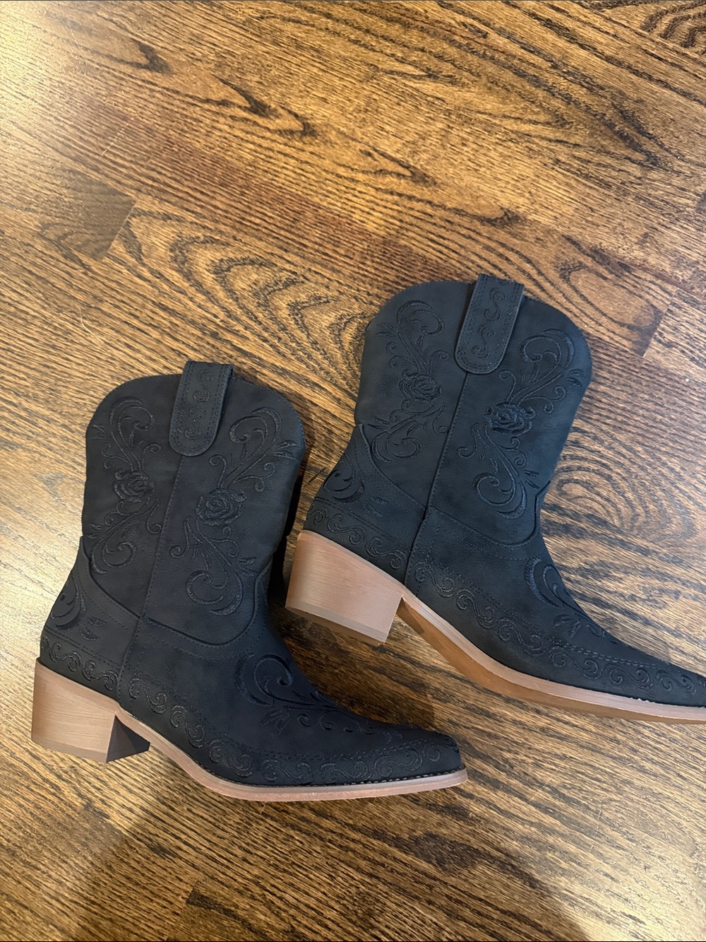 Women's Black Embroidered Western Ankle Boots